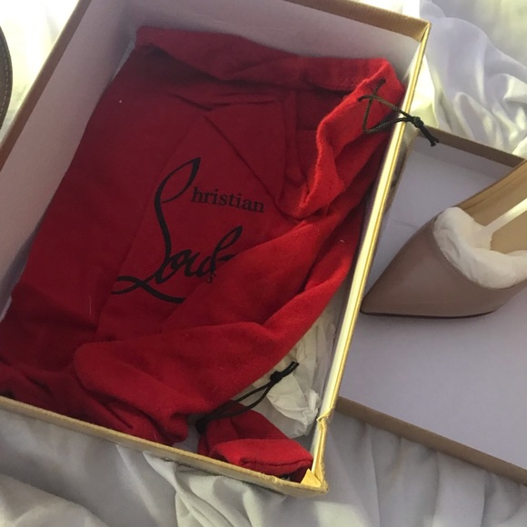 CHRISTIAN LOUBOUTINS  BN, original box, shoe bags, patent leather beige size 38 - Picture 7 of 10